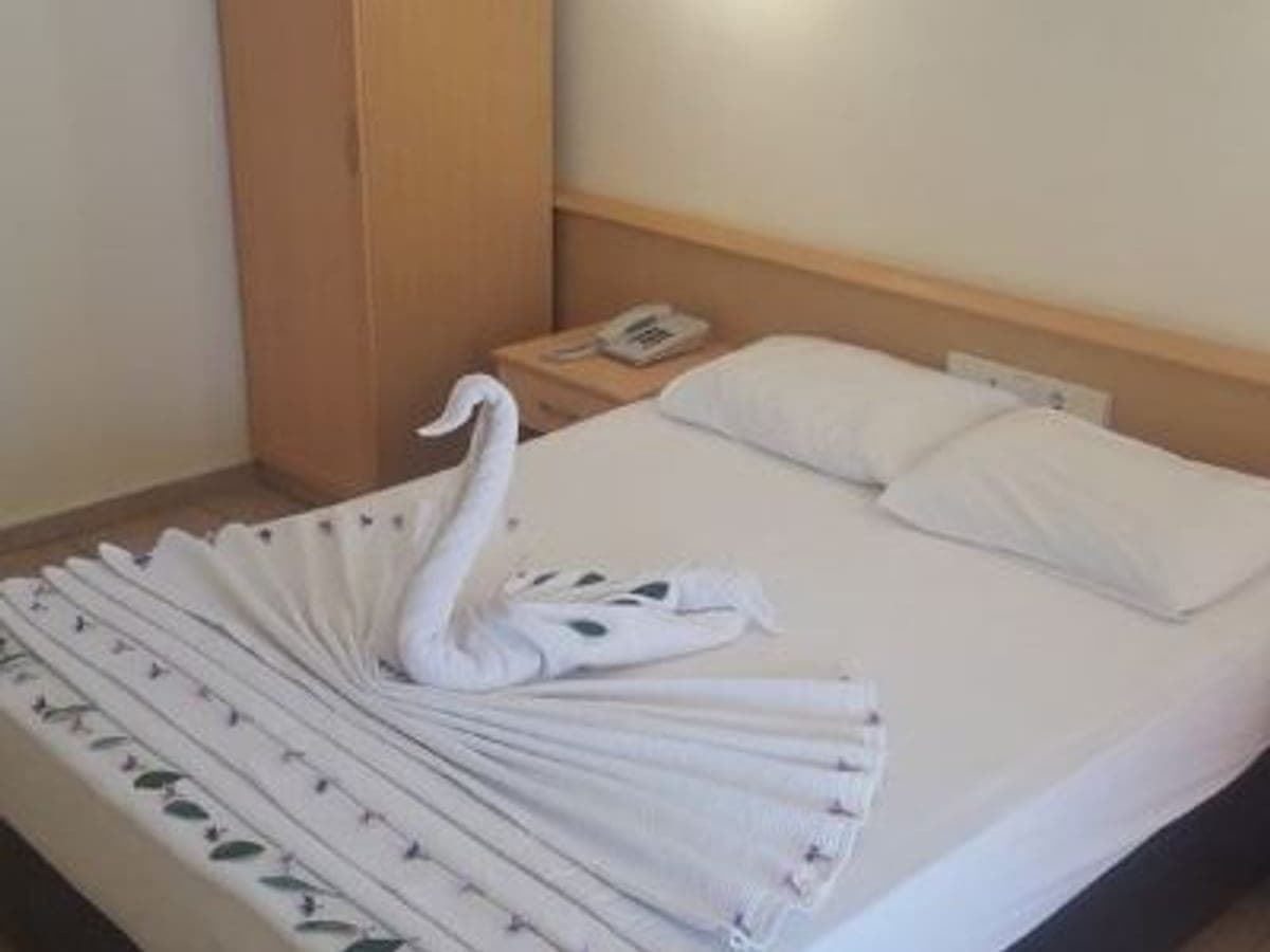 Grand Horizon Hotel